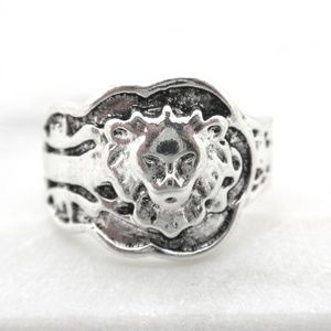 Lion Leo Lioness Silver Plated Ring